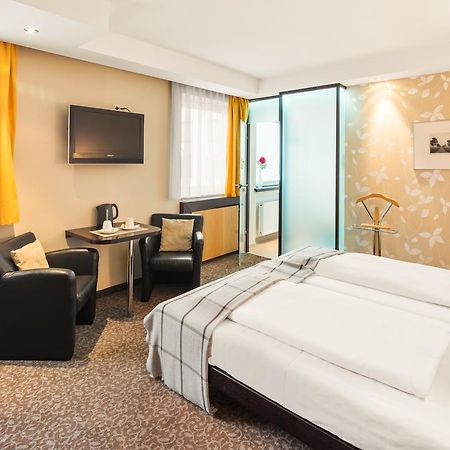 Hotel L'Escala à Dreieich Extérieur photo